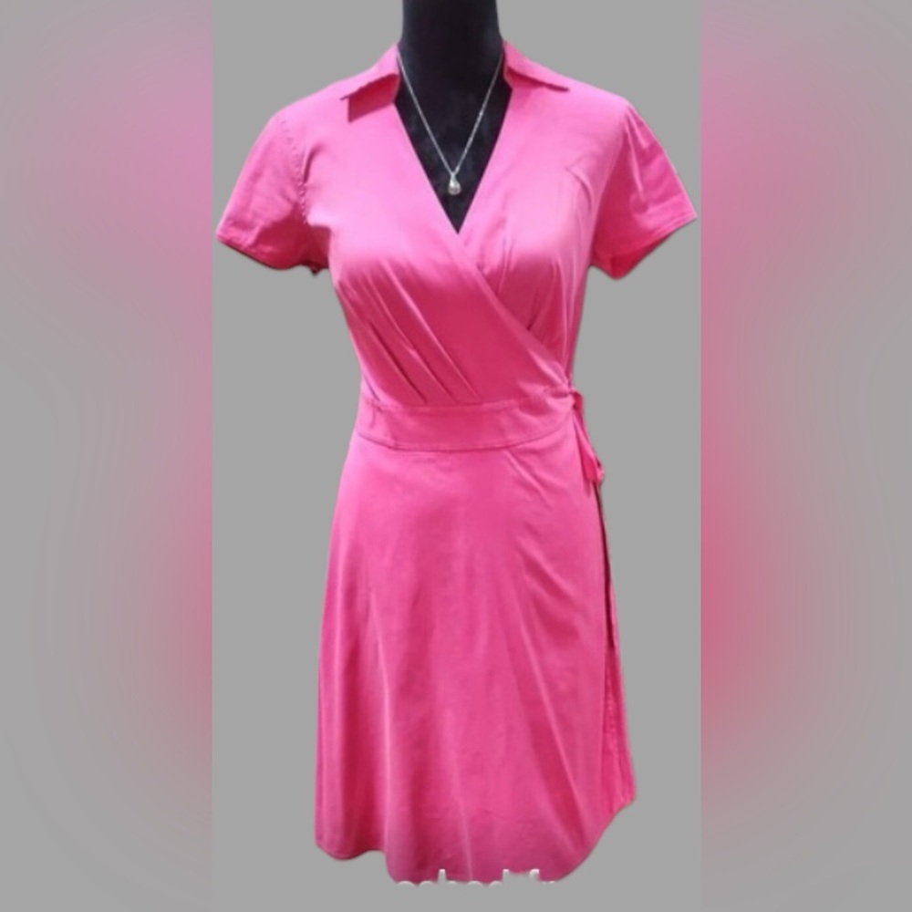 New York & Company Women's Pink V-Neck Short Sleeve Knee Length wrap Dress M